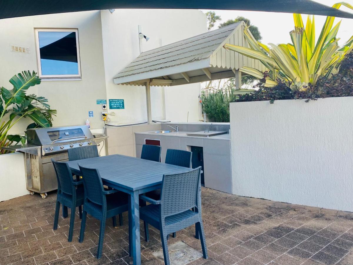 License To Chill • Couple'S Escape In Mooloolaba Exterior foto